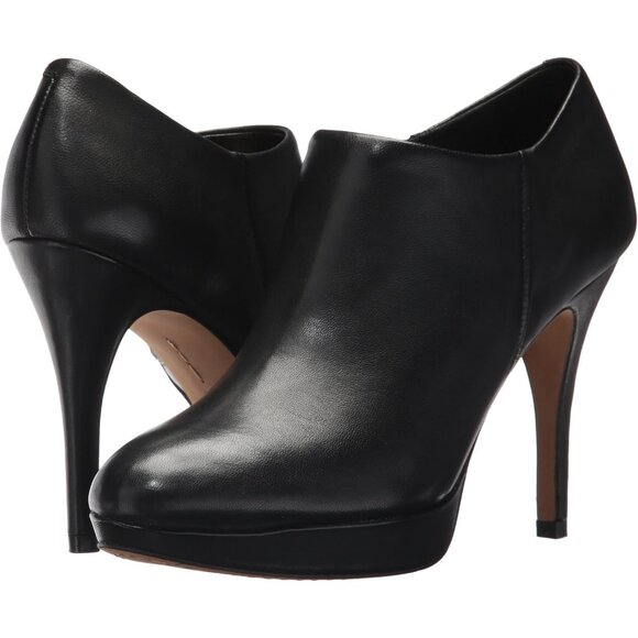 Vince Camuto Women's Black Nappa Closed Pointed Toe High Heel Elvin Bootie - Picture 7 of 8